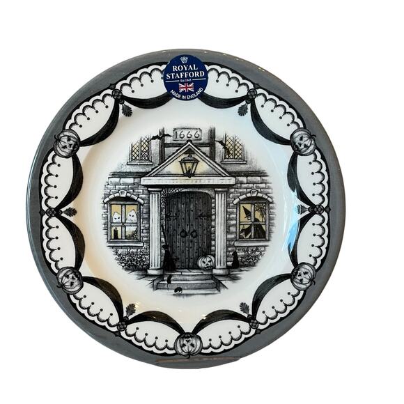 Royal Stafford Halloween Haunted House Salad Plates 8.5in Porcelain Set of 4 New - Picture 1 of 12